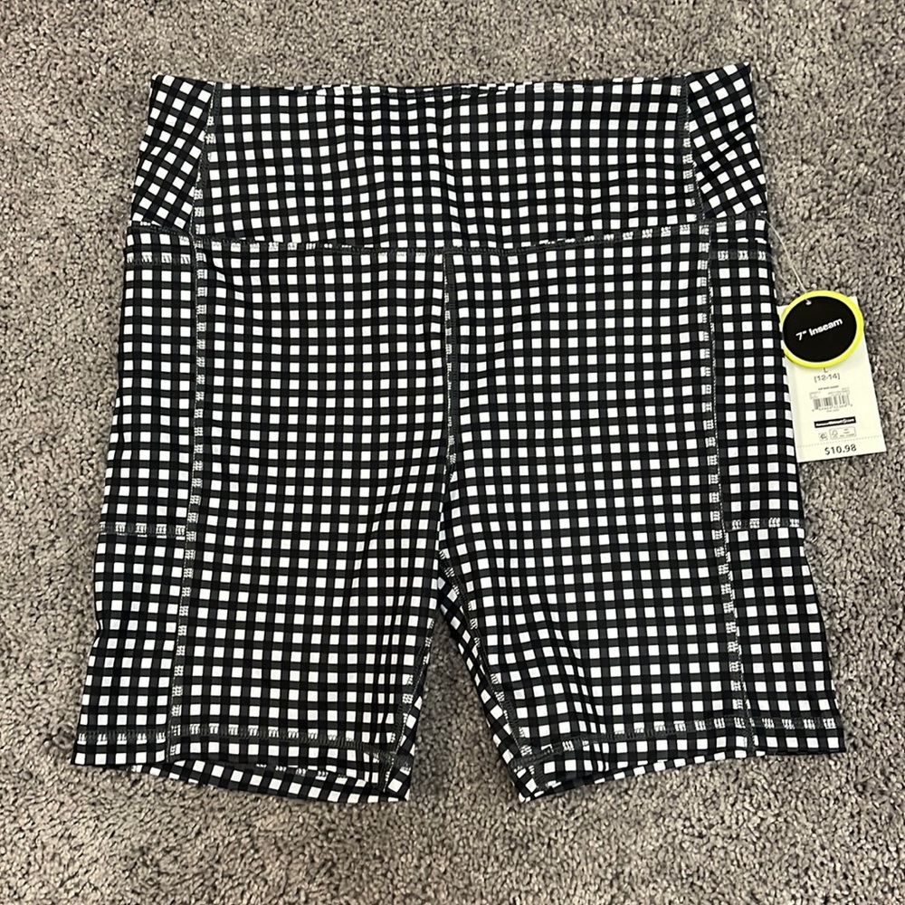 NWT Women's checkered bike shorts size L